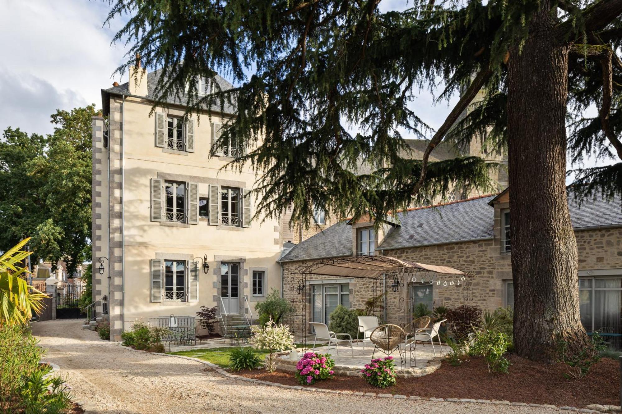 Clos Du Cedre - Chambres D'Hotes D'Exception, Luxury B&B A Ντινάν Εξωτερικό φωτογραφία